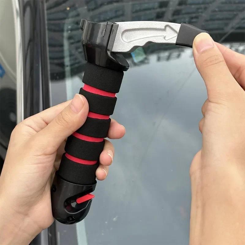 Multifunctional Car Safety Hammer Window Breaker Elderly People Portable Door Assist Handle Seat Belt Cutter Car Rescue Tools Vehicle