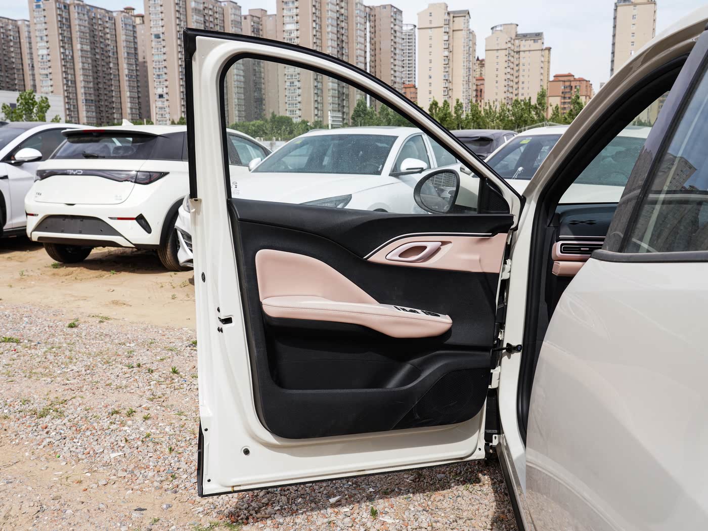 Hot Sale 2025 BYD Seagull 305KM 405KM Versions Left-Hand Drive,Compact Pure Electric Car Agile and Compact Car