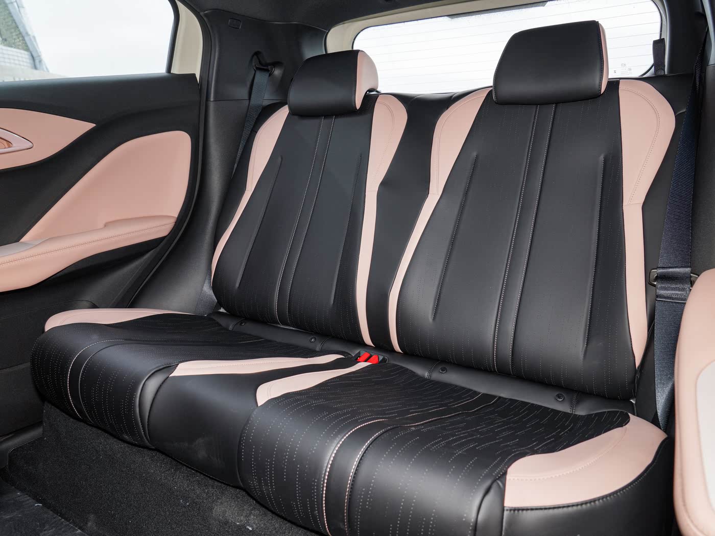 Hot Sale 2025 BYD Seagull 305KM 405KM Versions Left-Hand Drive,Compact Pure Electric Car Agile and Compact Car