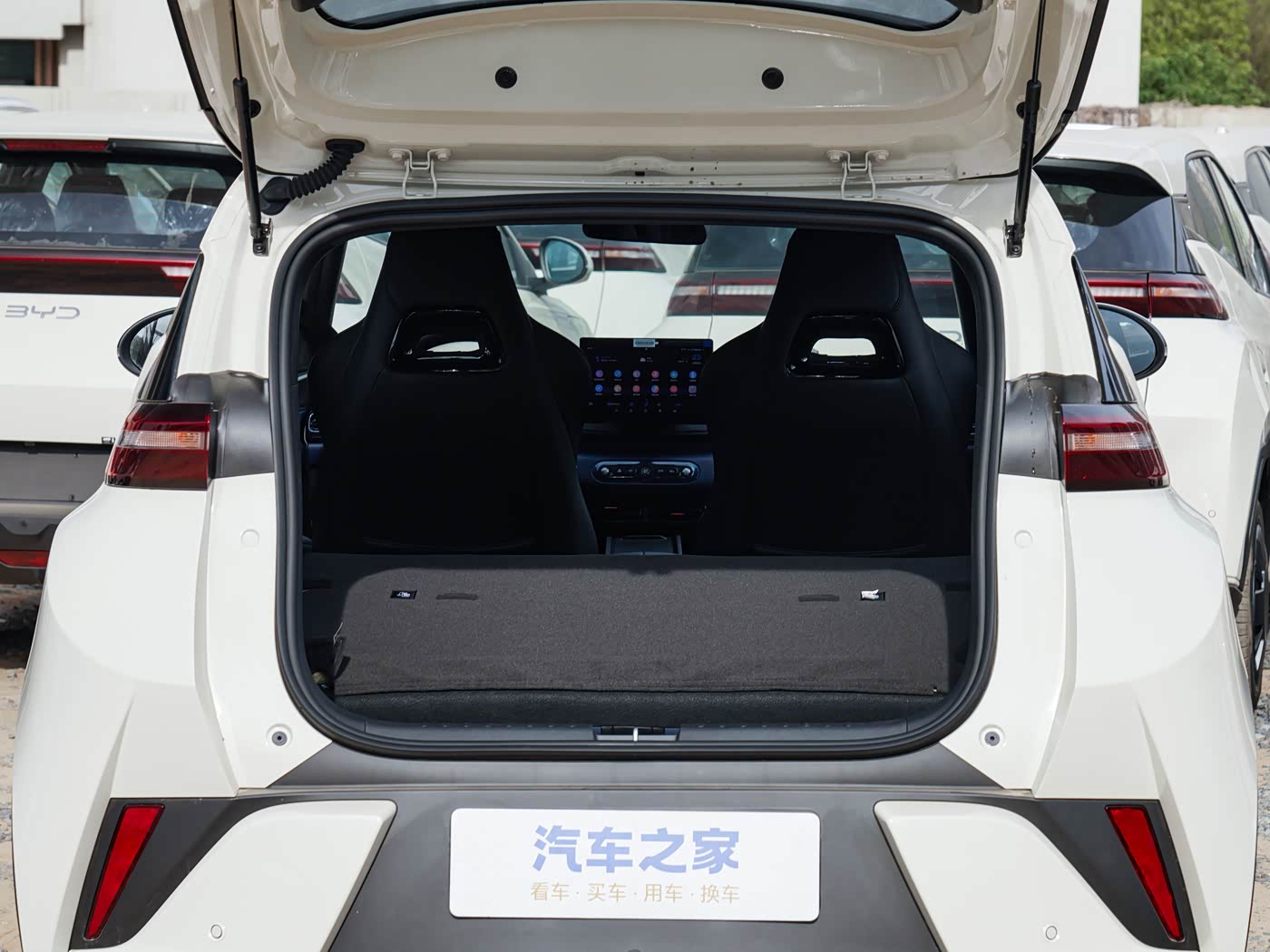 Hot Sale 2025 BYD Seagull 305KM 405KM Versions Left-Hand Drive,Compact Pure Electric Car Agile and Compact Car