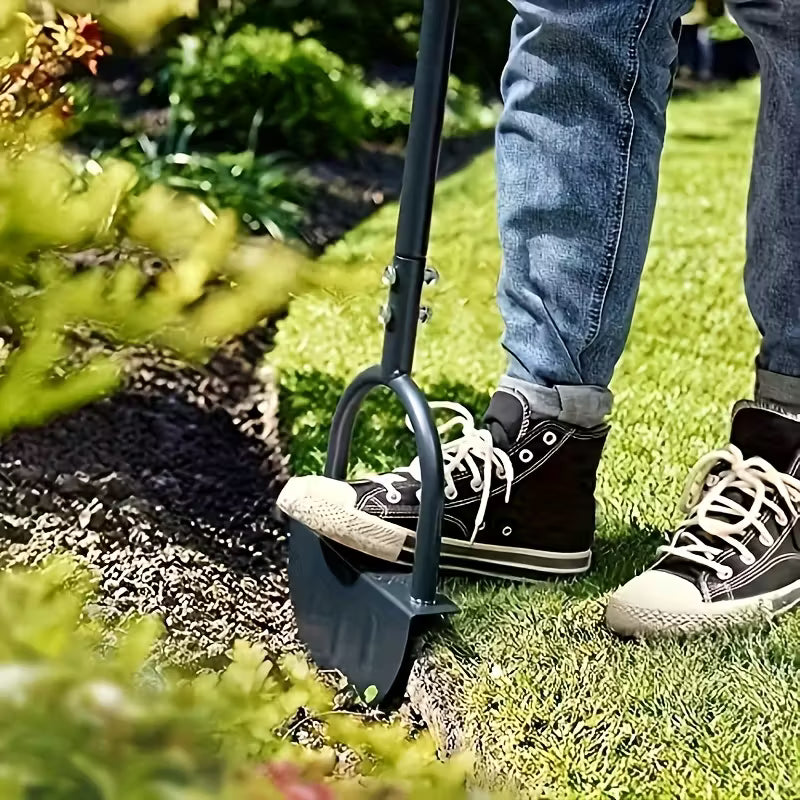 Manual Lawn Edging Shovel – Serrated Blade, Step-On Design for Clean Edges