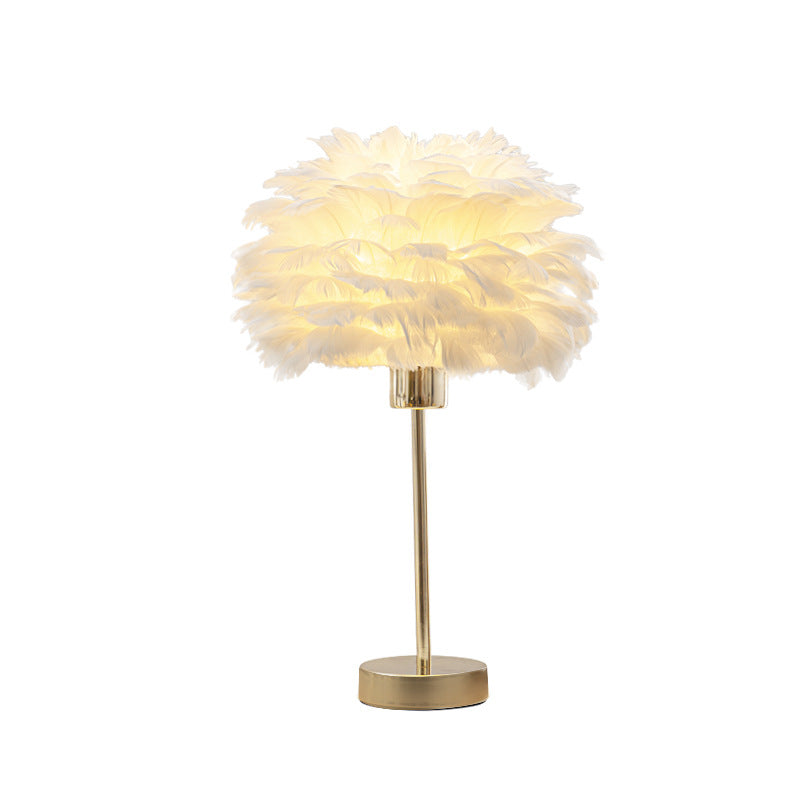 Artificial Feather Table Lamp with Golden Base – Dimmable USB-Powered Bedside Desk Lamp, Soft Warm Romantic Style for Bedroom & Party Ambiance