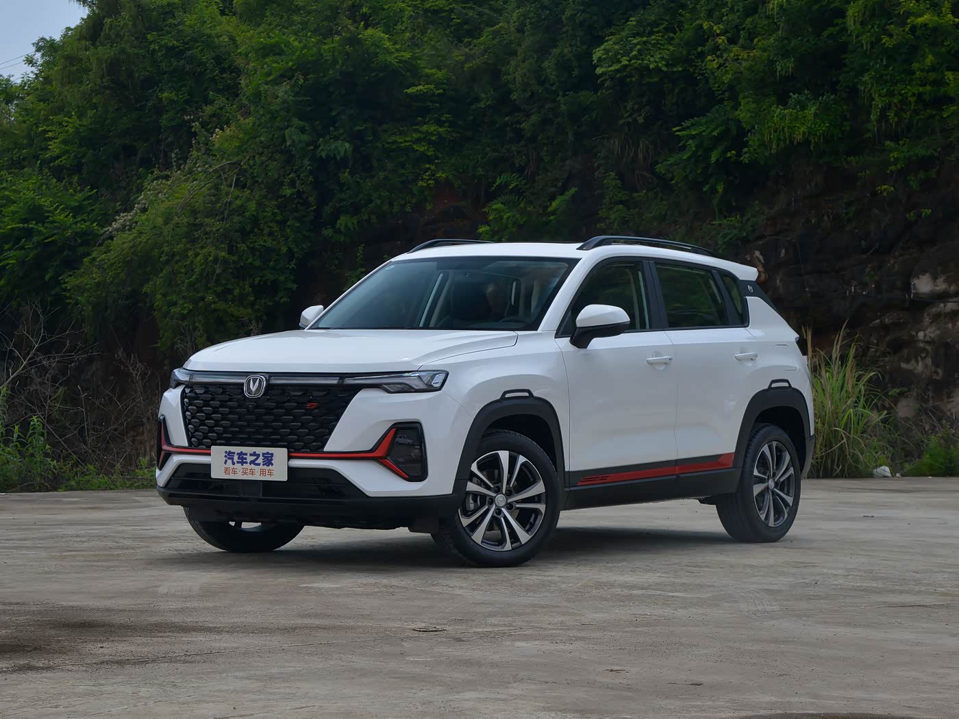 2022 Changan CS35 PLUS 1.4T DCT Yuelian Blue Whale Tech-Equipped Urban Commuter Economical Second Hand Car Left Turbo