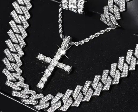 Luxury Punk Watch Set with Necklace Bracelet Cross Pendant, Analog Quartz Movement, Adjustable Strap, Unisex Gift Box for All Seasons, Fashionable Jewelry Set