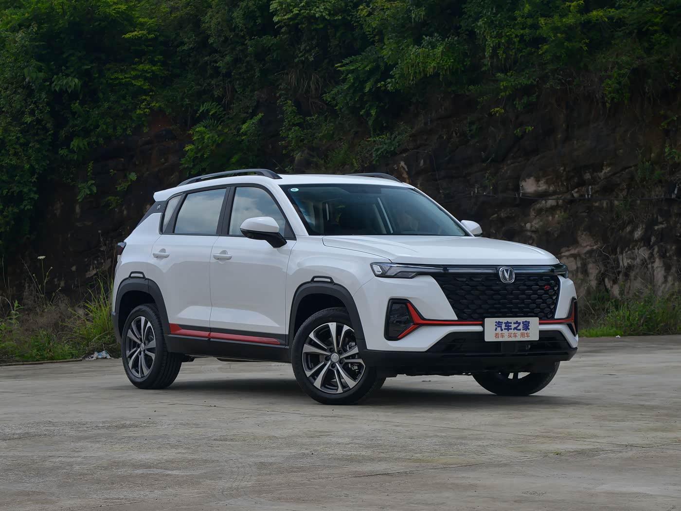 2022 Changan CS35 PLUS 1.4T DCT Yuelian Blue Whale Tech-Equipped Urban Commuter Economical Second Hand Car Left Turbo