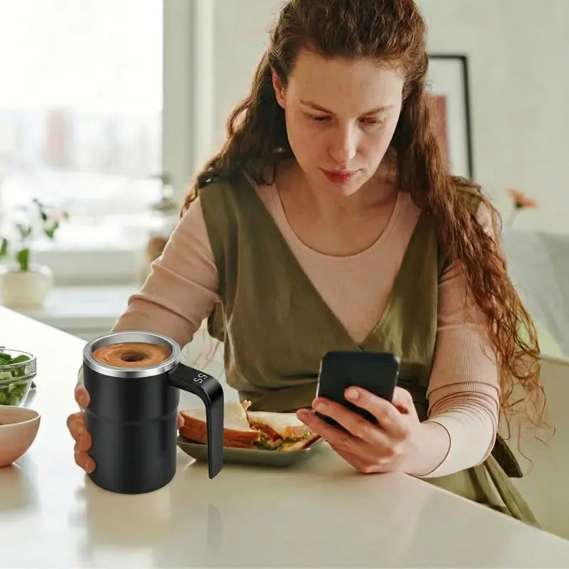 Electric Self-Stirring Coffee Mug – Magnetic Automatic Mixing Cup, Rechargeable with LCD Thermometer, Ideal for Milk, Cocoa, Tea at Office, Kitchen & Travel