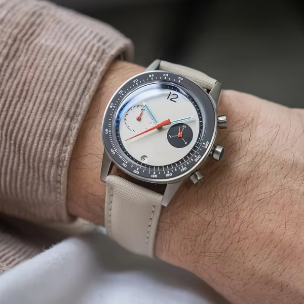 Men's High-Quality Quartz Watch with Large Dial – Fashionable & Modern Design