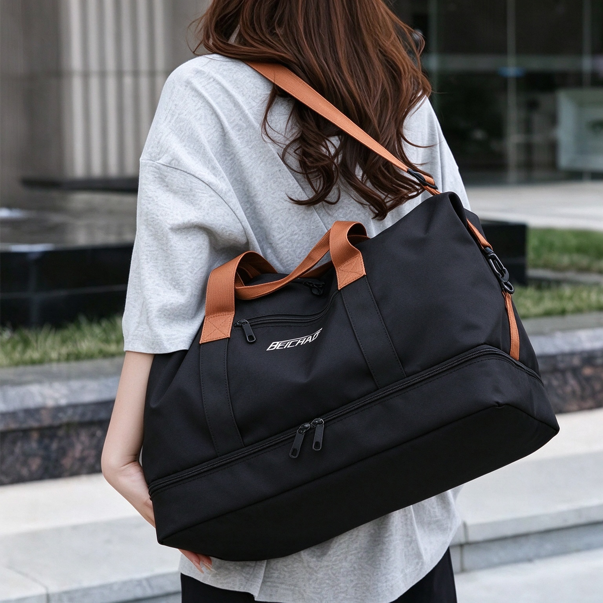Travel Bag And Luggage Bag - a Versatile Shoulder Tote for All Seasons, Suitable for Christmas Gifts for Both Men And Women, Perfect for Daily Commutes, Dates, Outdoor Trips, And Holidays. an Excellent Gift Choice with Random Zipper Direction