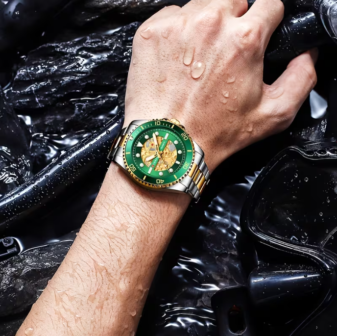 Men's Green Stainless Steel Quartz Watch – Unique Design, Fashion Trend, Versatile Daily Wear
