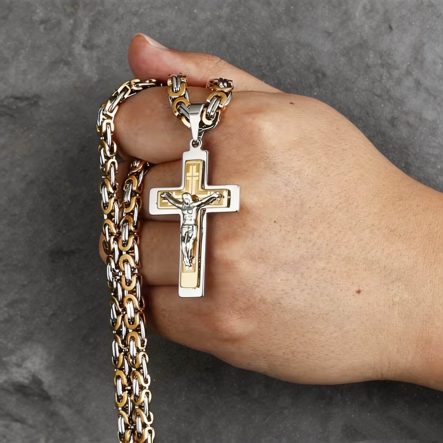 Men’s Silver‑Tone Stainless Steel Triple‑Layer Cross Pendant Necklace, Hand‑Made U‑Shape Flat Link Chain, Trendy European‑American Titanium Steel Jewelry for Men, Daily Wear & Gift Accessory