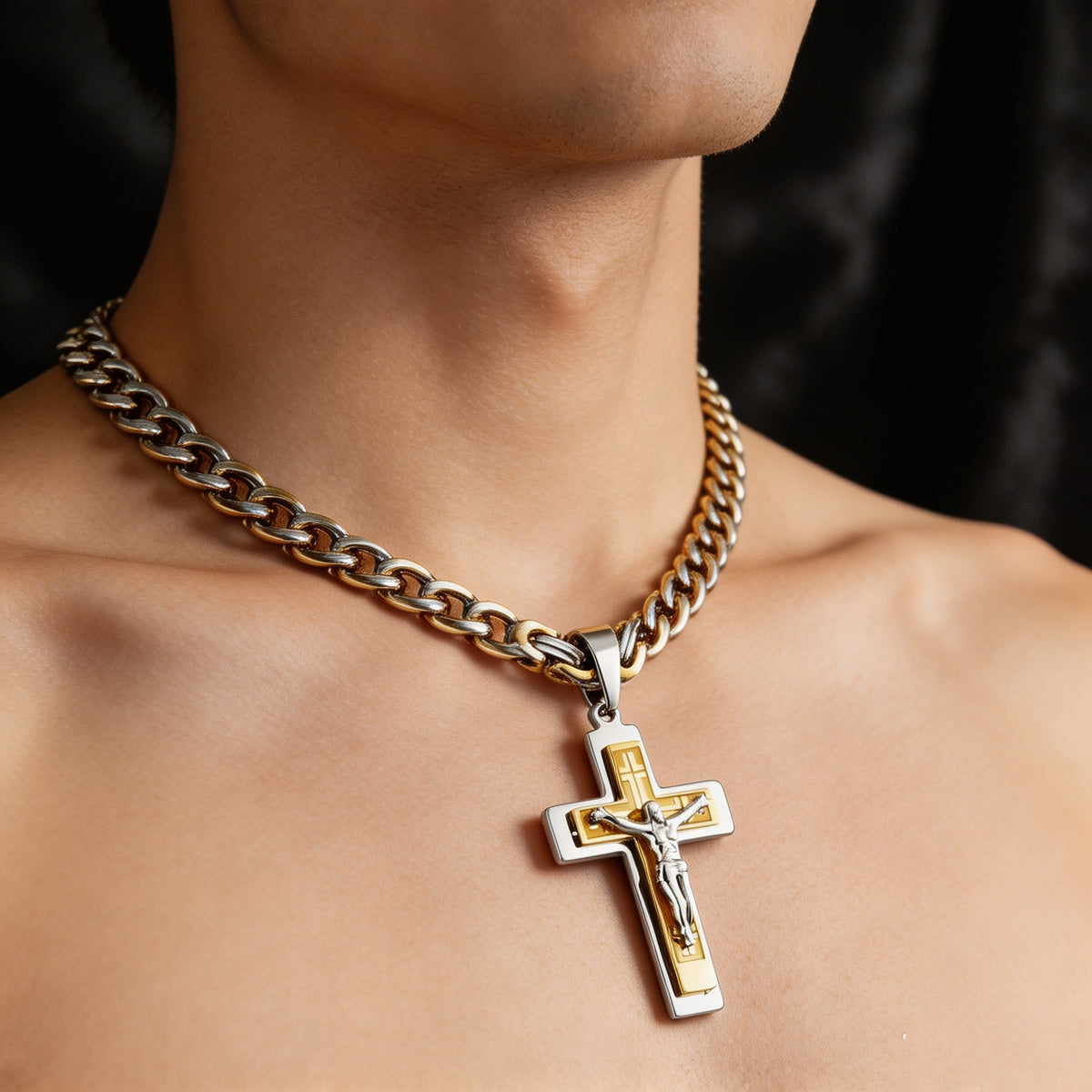 Men’s Silver‑Tone Stainless Steel Triple‑Layer Cross Pendant Necklace, Hand‑Made U‑Shape Flat Link Chain, Trendy European‑American Titanium Steel Jewelry for Men, Daily Wear & Gift Accessory