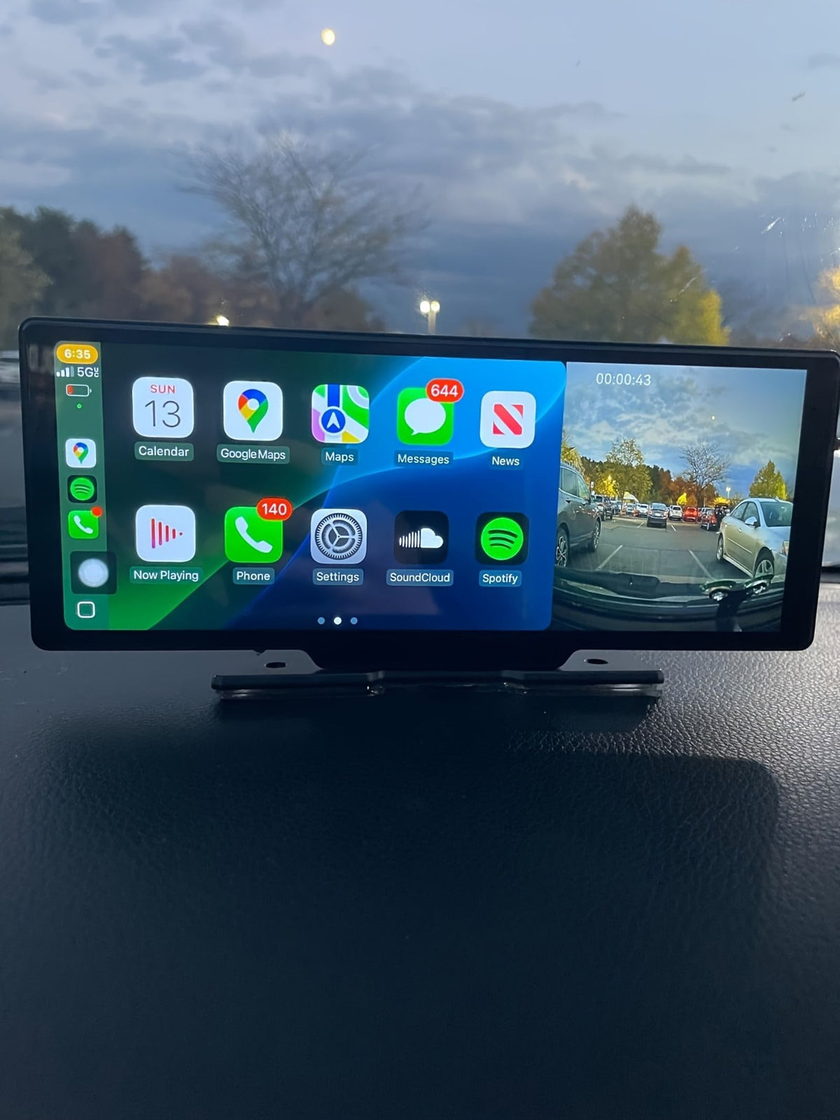 10.2英寸超大车载屏幕，超清显示器，支持bt无线连接手机carplay/ auto控制，倒车显示辅助，听 image 2