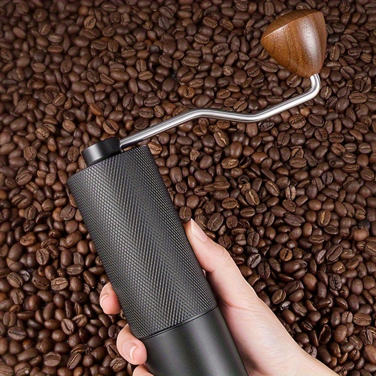 high end lattice pattern handle bean grinder image 3